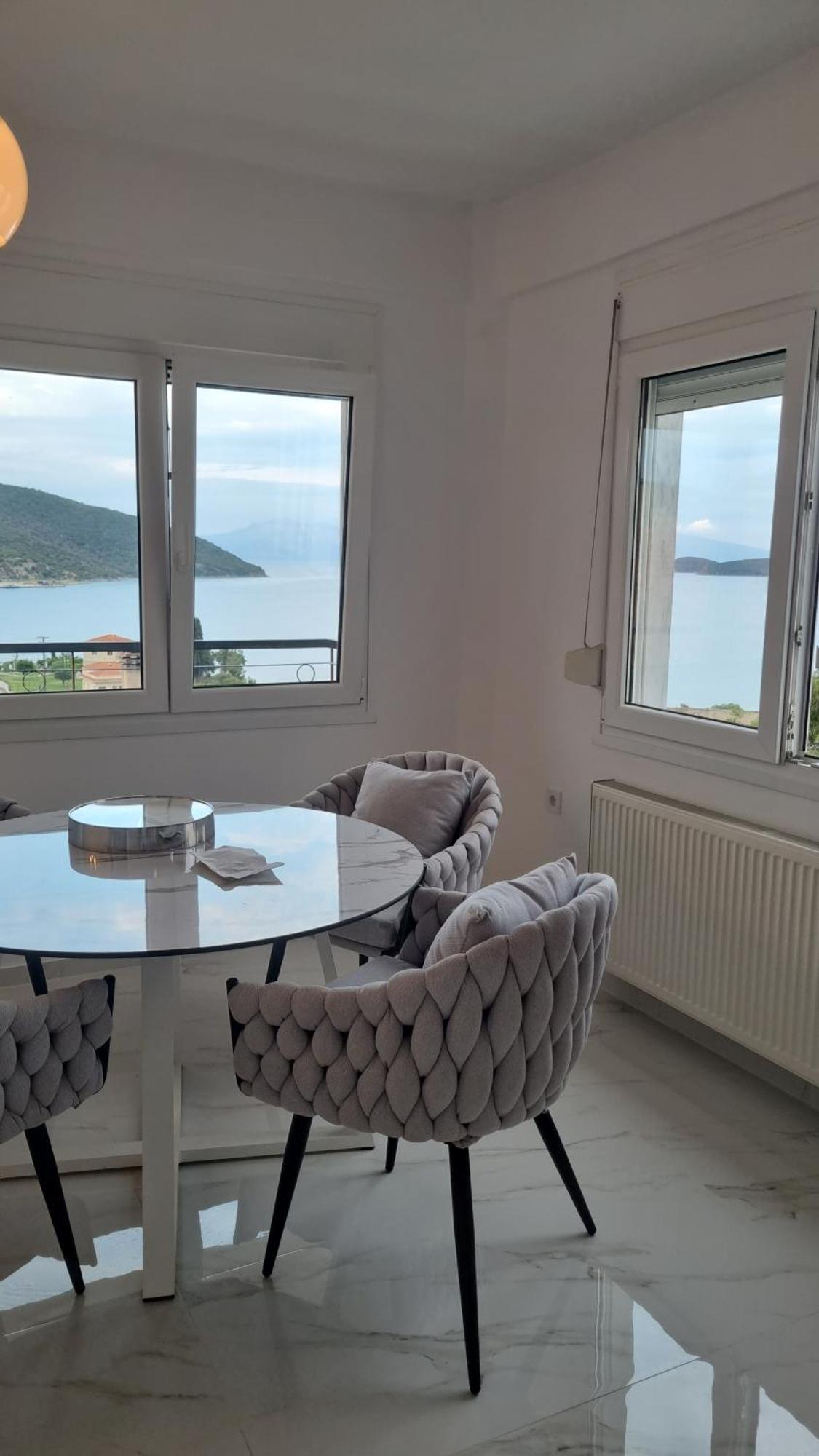 Ellis-Suites Nea Peramos Kavala Esterno foto