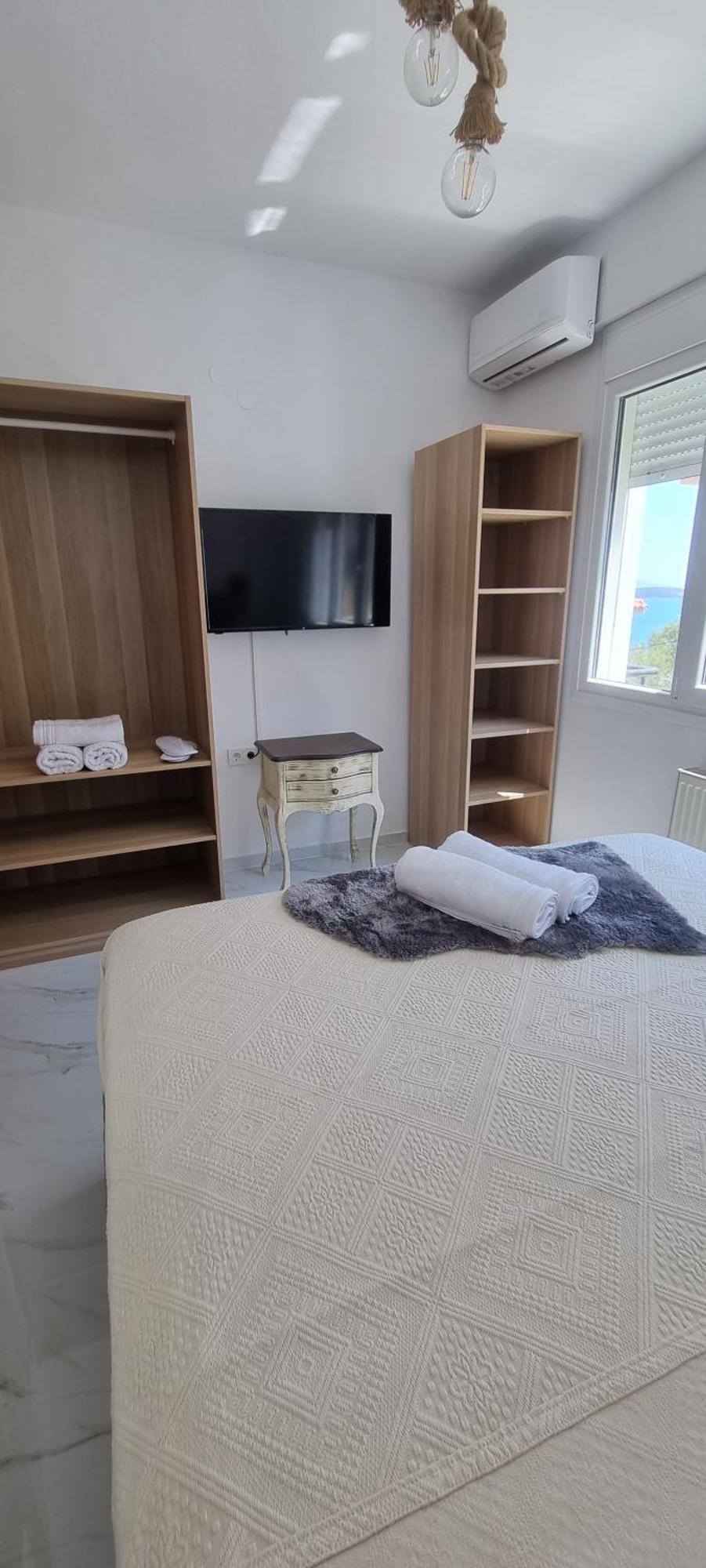 Ellis-Suites Nea Peramos Kavala Esterno foto